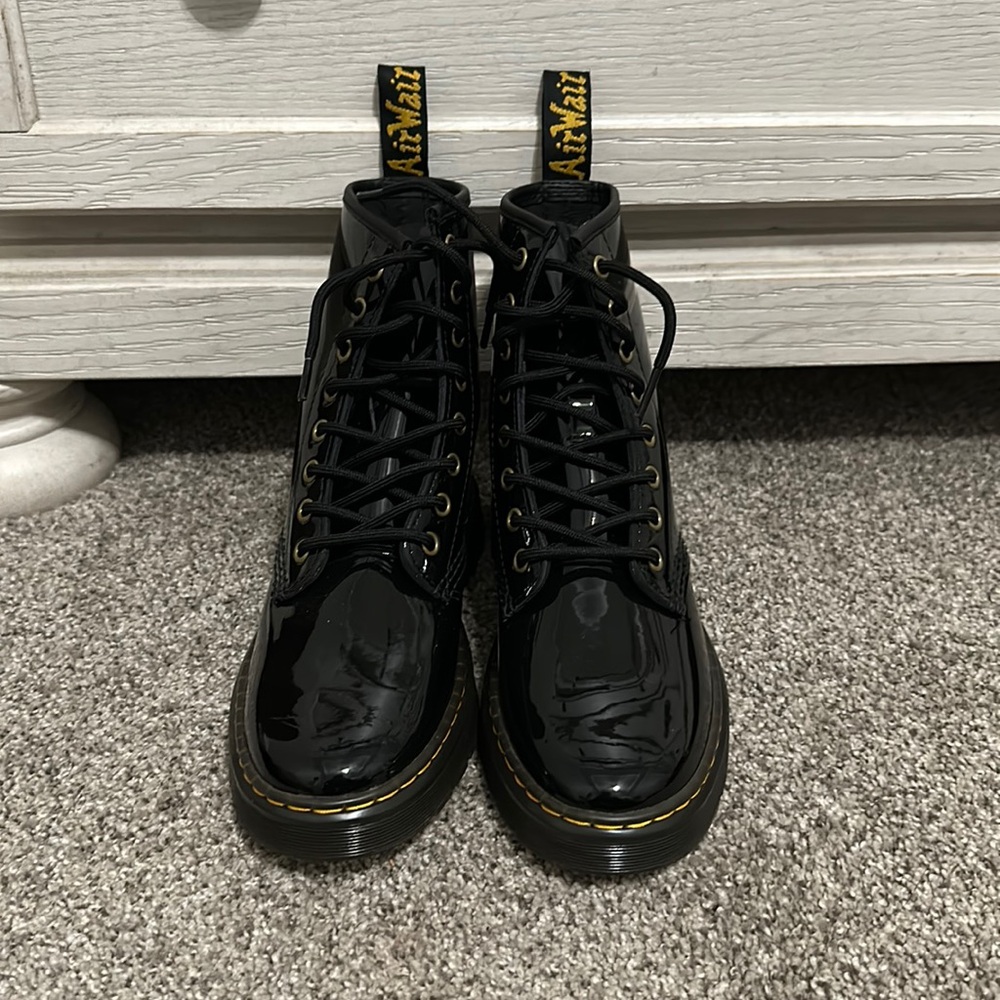 Dr. Martens Airwait Zavala Combat Patent Leather Boots Size 7